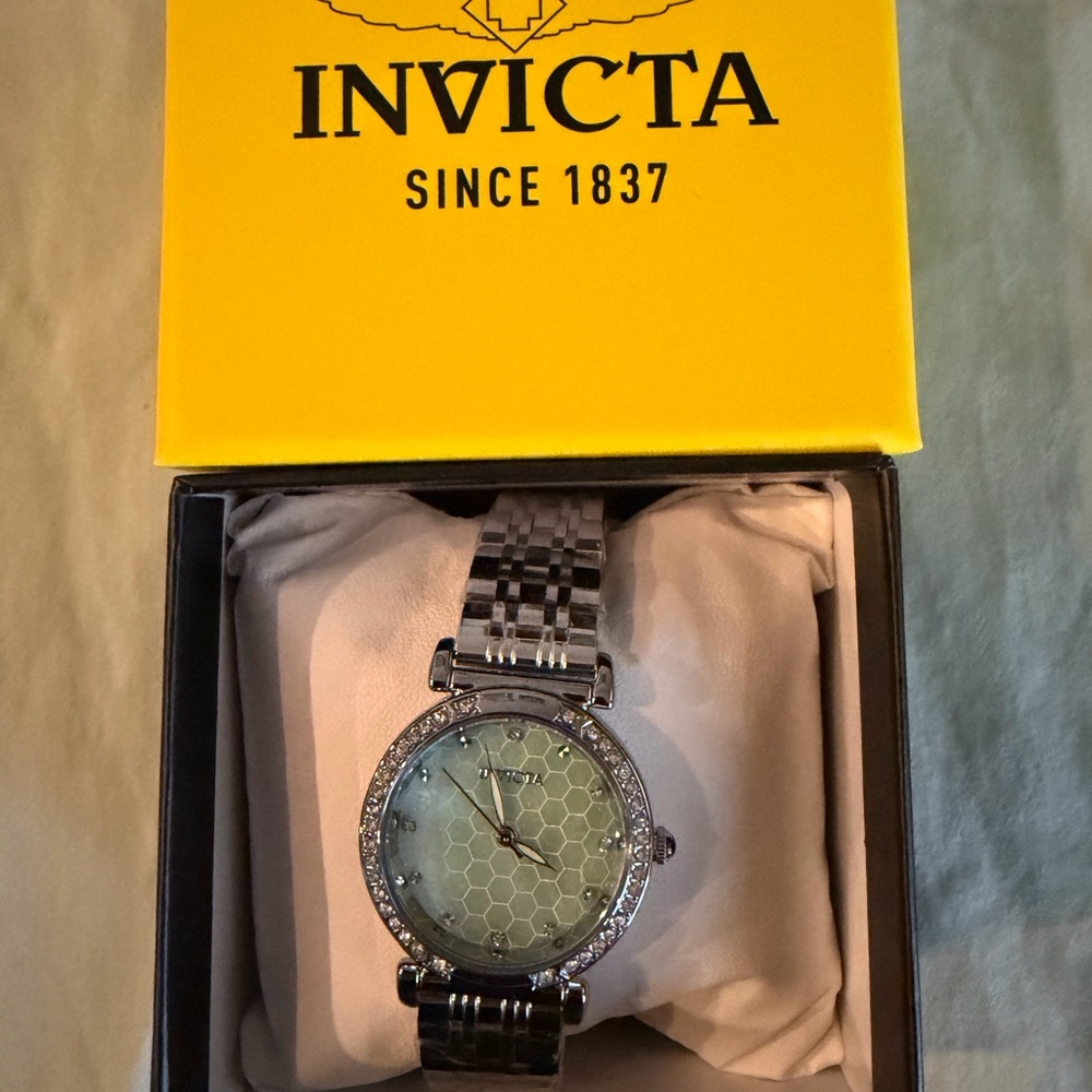 Invicta Silver Watch with Honeycomb Green Dial